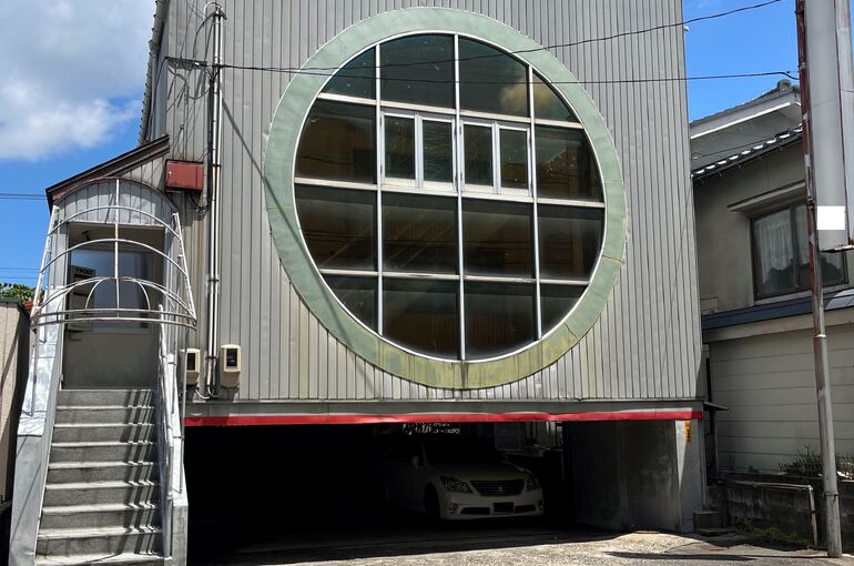 金沢市　中村町　売店舗　売却